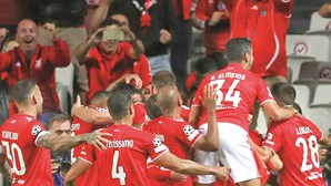 Euforia da Champions com triunfo do Benfica enche a Luz