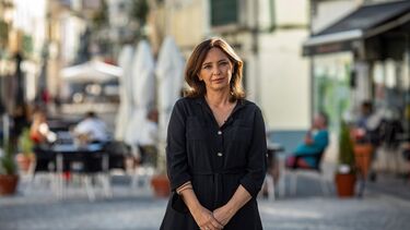 Moradores de Almada indignados com lixo e falta de limpeza criticam autarca Inês de Medeiros