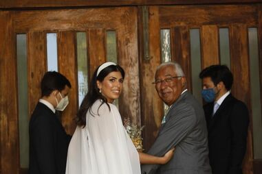 António Costa leva filha ao altar em dia emotivo