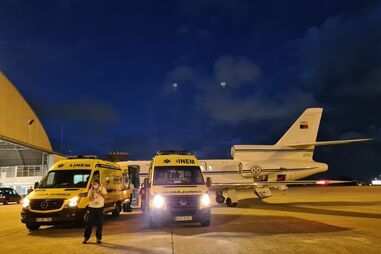 Força Aérea transporta bebé e criança de urgência