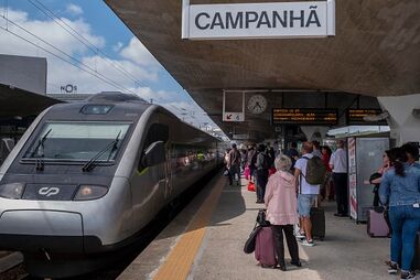 Homem entrou em carruagem na estação de Campanhã