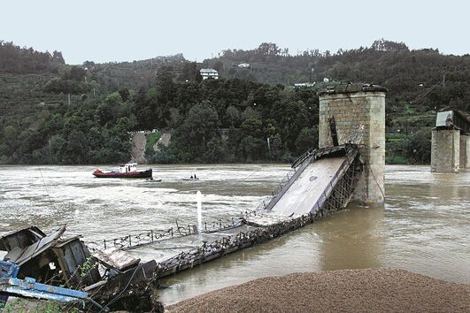 Ponte Entre-os-Rios
