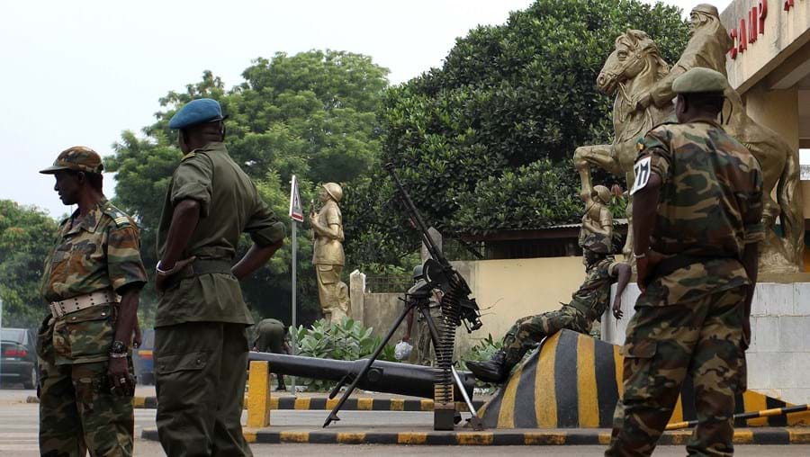 Militares em Conacri 