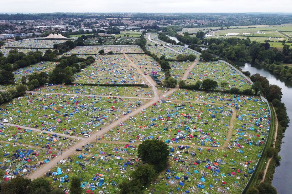 Imagens aéreas do local onde aconteceu o festival Reading