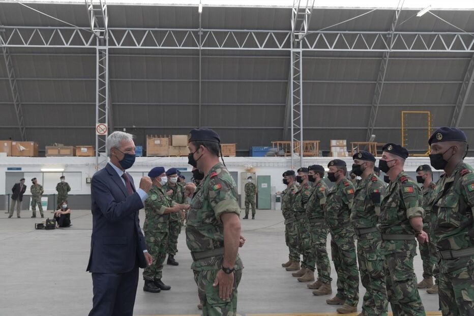 Ministro da defesa, força de fuzileiros da Marinha Portuguesa, missão, Lituânia