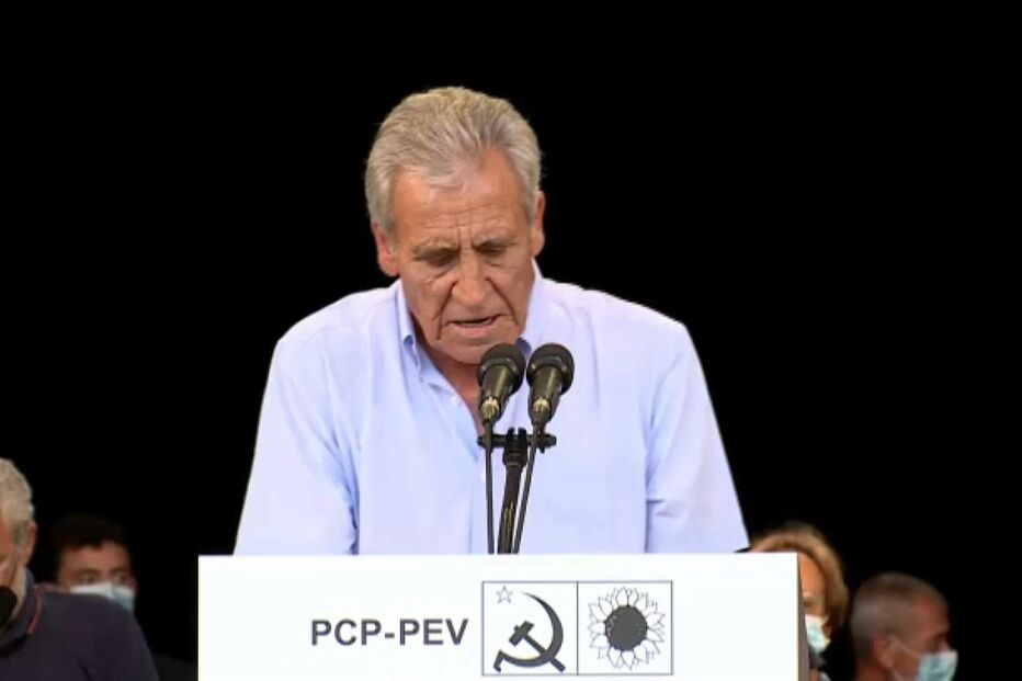 2021-09-06_13_18_54 Jerónimo de Sousa canta vitórias no encerramento da Festa do Avante.jpg