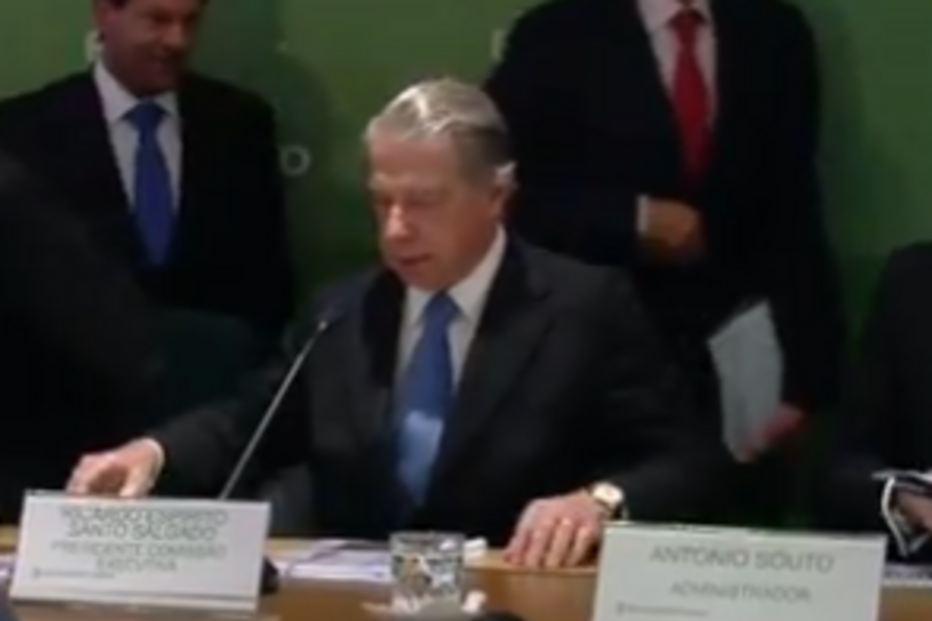 Ricardo Salgado paga multa para evitar julgamento