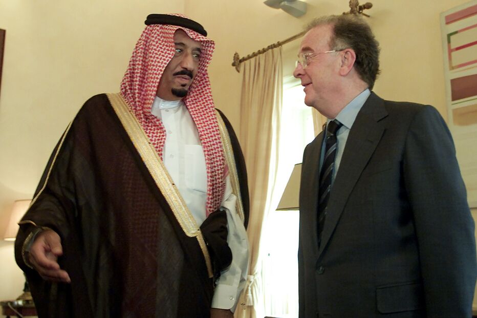  Jorge Sampaio e príncipe saudita Aziz Al-Saud