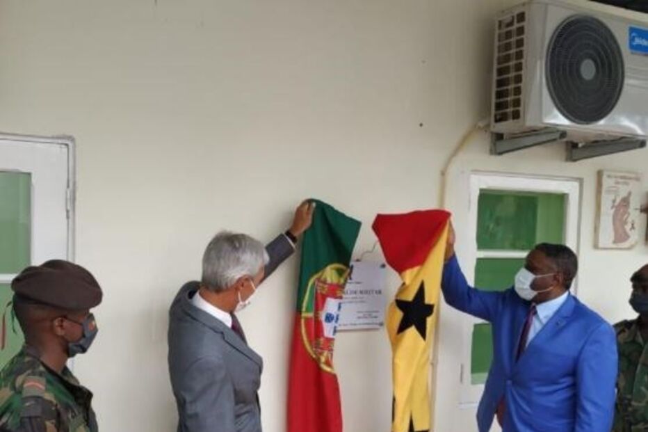 Cerimónia alusiva à reabilitação do Centro de Saúde Militar 