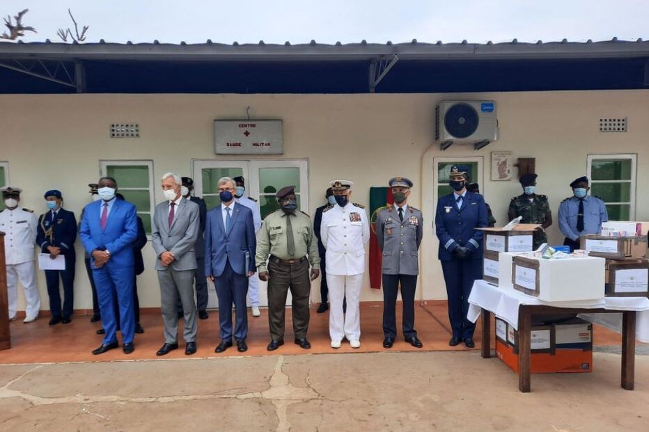 Cerimónia alusiva à reabilitação do Centro de Saúde Militar 