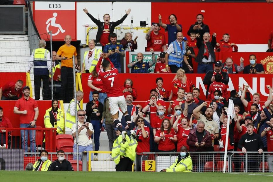 Chegar, jogar e marcar: Ronaldo inaugurou o marcador no duelo entre Manchester United e Newcastle