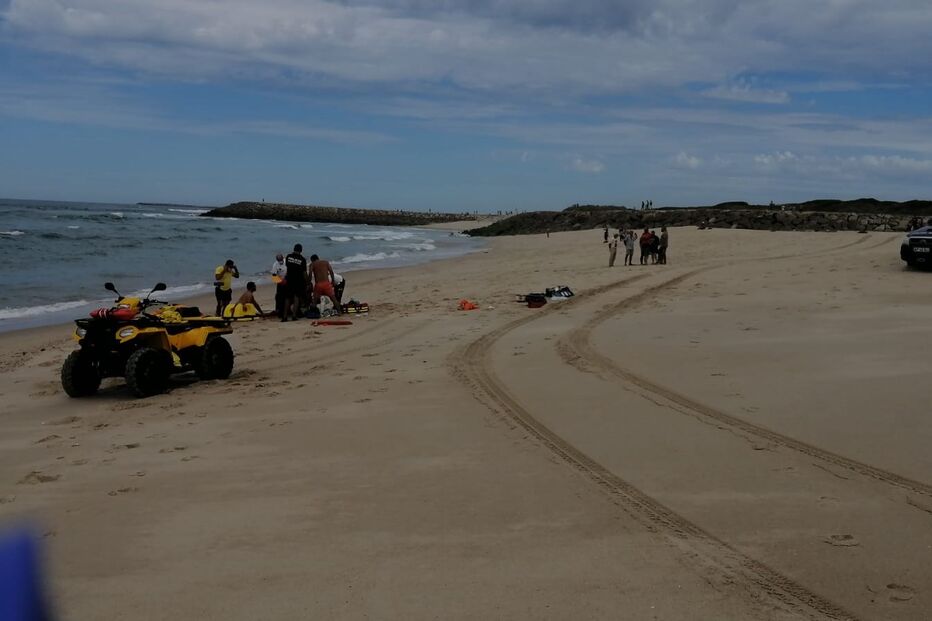 Morreu o banhista retirado da praia da Barra em estado grave