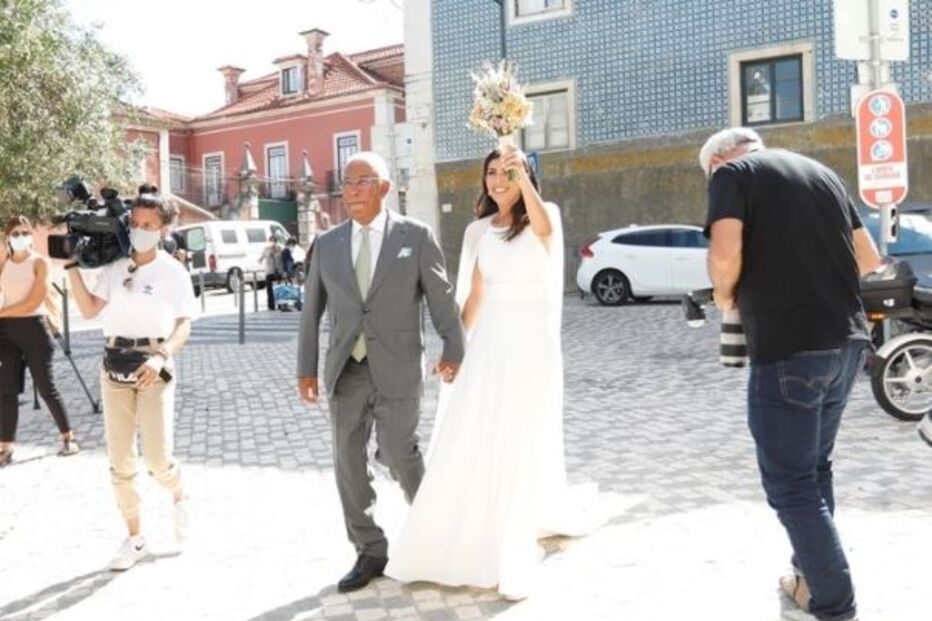 Costa levou a filha ao altar