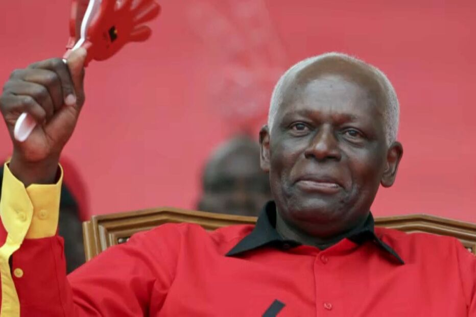 José Eduardo dos Santos, Luanda, 