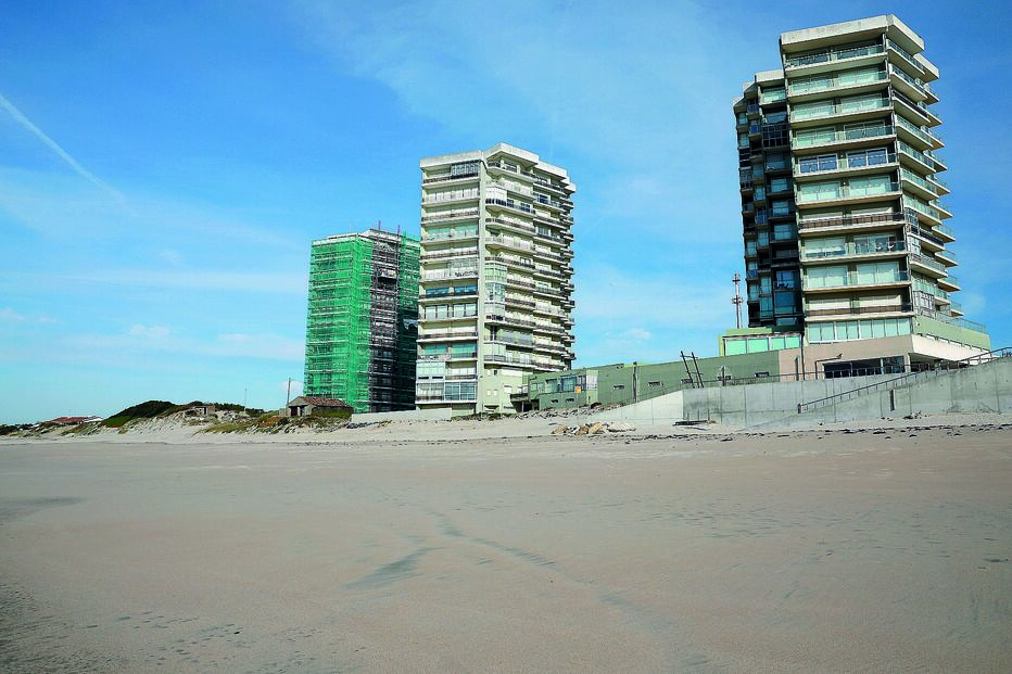 Especialistas defendem a demolição das torres de Ofir