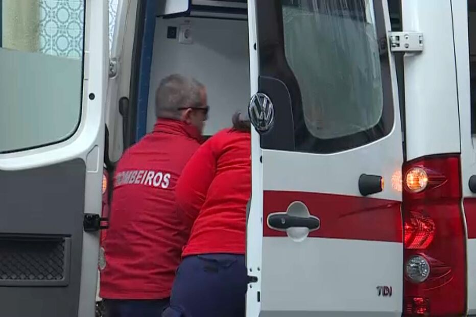 'Abracei bebés até deixarem de chorar': Confessa mãe acusada de matar filhas recém nascidas