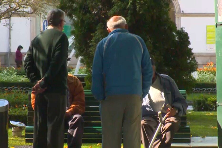 Idoso lança pânico com arma de brincar em Almada