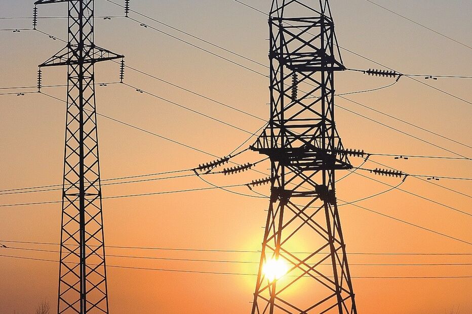 Eletricidade aumenta 3,7% em janeiro no mercado regulado