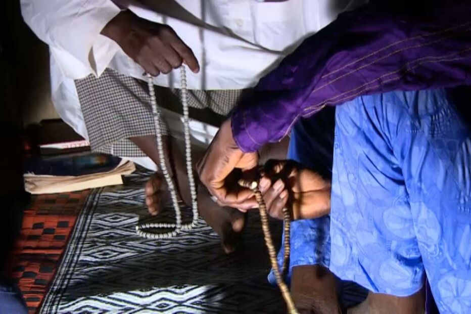 Mata antiga amante que julgava ser bruxa nos Açores com dez golpes de catana