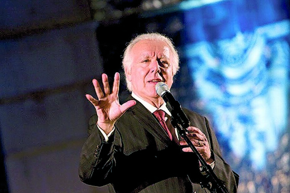 Carlos do Carmo vai ser homenageado 