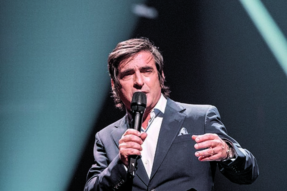 O fadista Camané atua no palco principal 