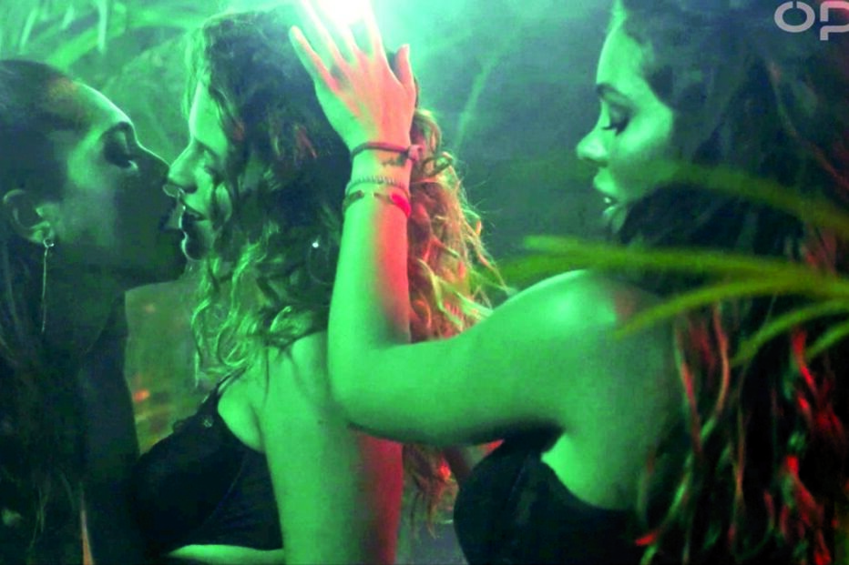 Atrizes portuguesas 'incendiam' série com poses escaldantes