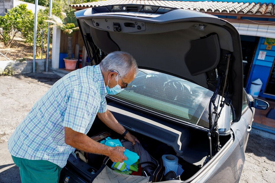 2021-09-19_15_46_28 2021-09-19T124755Z_971304614_RC20TP99AM4G_RTRMADP_3_SPAIN-VOLCANO.JPG