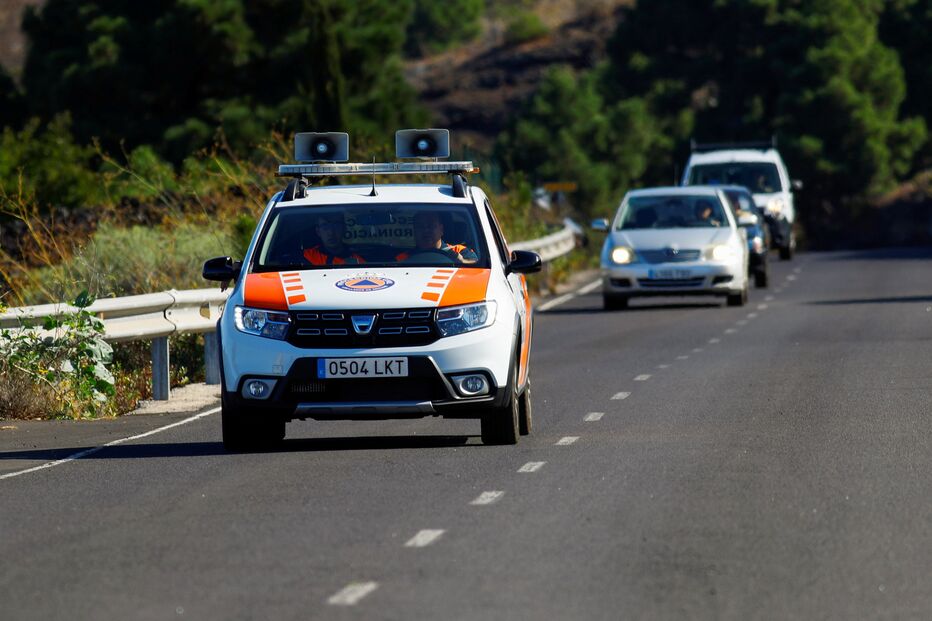 2021-09-19_15_51_20 2021-09-19T124756Z_1038730047_RC20TP97T1XN_RTRMADP_3_SPAIN-VOLCANO.JPG