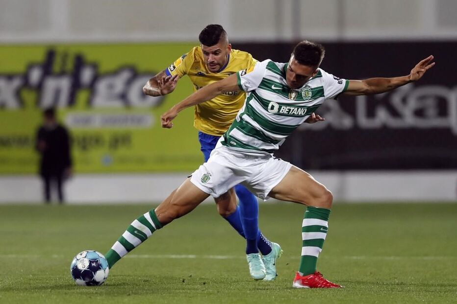 2021-09-19_21_12_53 Palhinha e Joãozinho Durante o Estoril vs Sporting.jpg