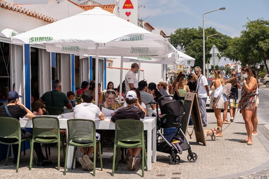 população, esplanadas, pandemia, Covid-19, restauração, clientes
