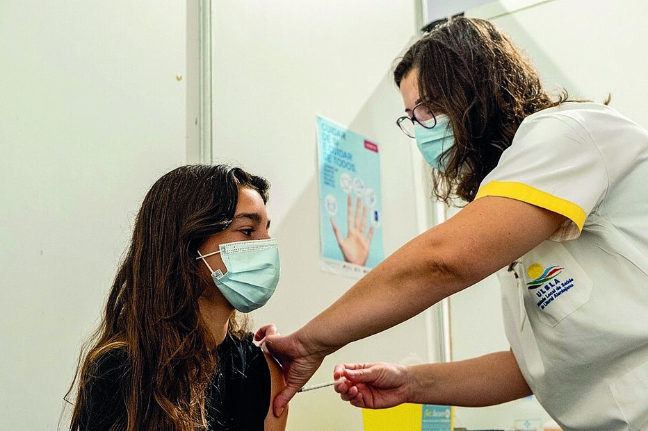 vacinação, jovens, pandemia, Covid-19
