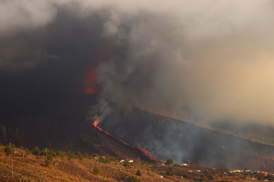 Erupção de um vulcão em La Palma, na Ilha das Canárias