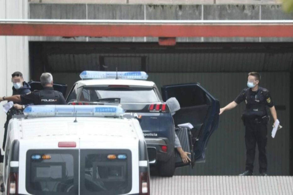 Portugueses acusados de violação em Espanha soltos sob caução de 5 mil euros