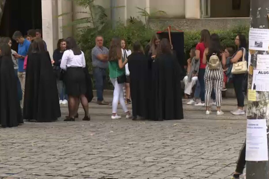 Há 49 452 colocados na 1ª fase de acesso ao Ensino Superior, 1555 em medicina