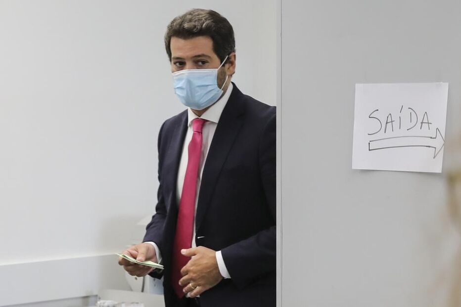 André Ventura, líder do Chega, votou na escola básica do parque das Nações