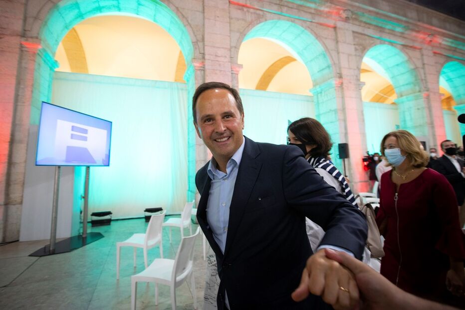 Fernando Medina , candidato do PS à Câmara Municipal de Lisboa, ontem, à chegada à sua sede de campanha