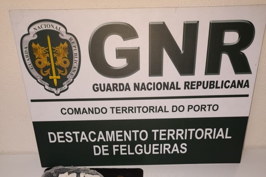 Homem detido pela GNR com 150 doses de cocaína em Paços de Ferreira