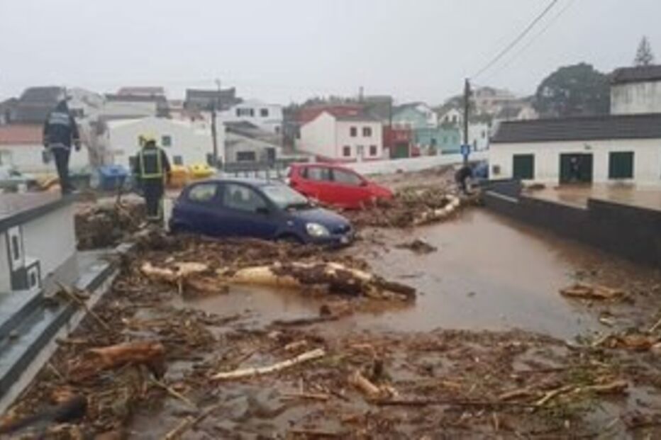 Mau tempo nos Açores
