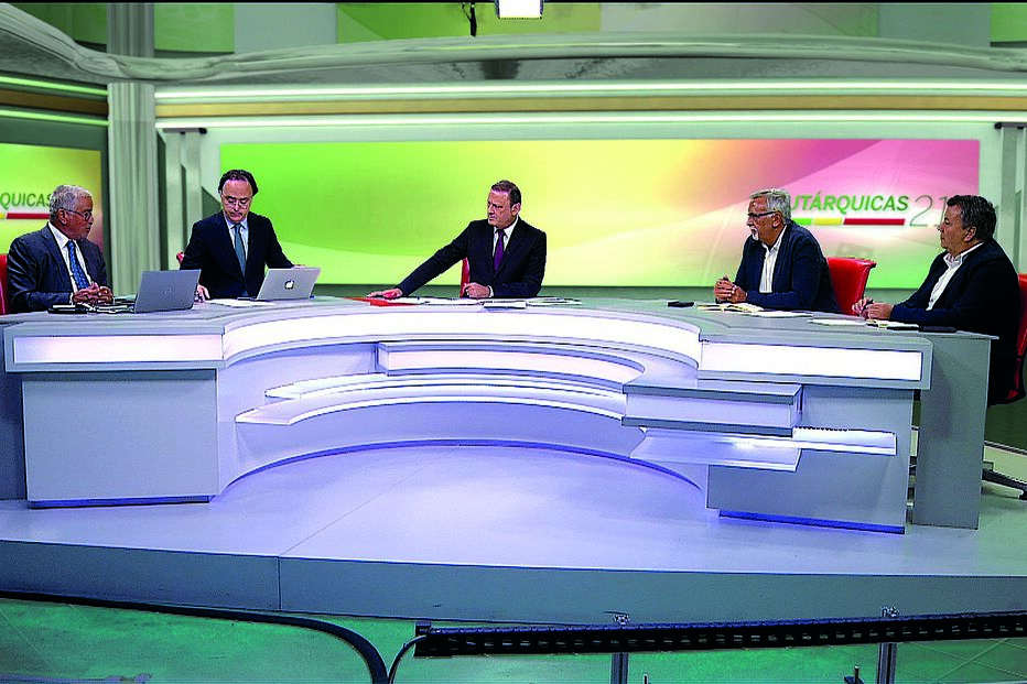 José Carlos Castro com António Salvador, João Pereira Coutinho, Francisco José Viegas e Eduardo Dâmaso  