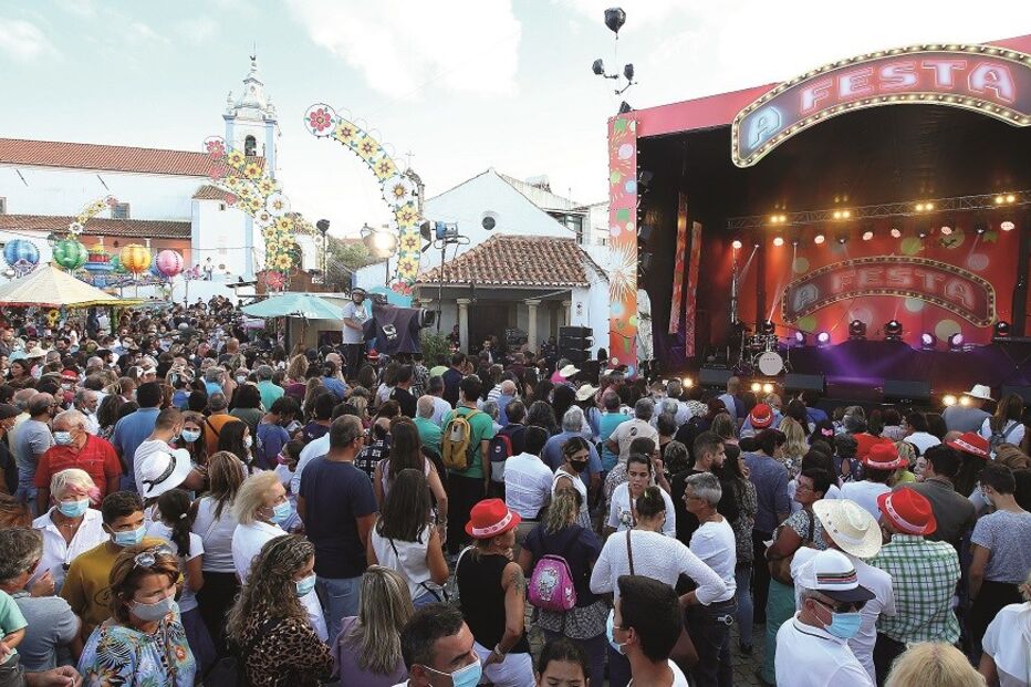 Festa  reuniu centenas de pessoas na Aldeia Galega da Merceana, em Alenquer