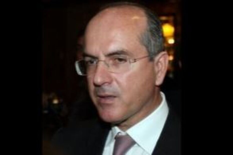 Rendeiro em fuga à justiça escapa para Singapura