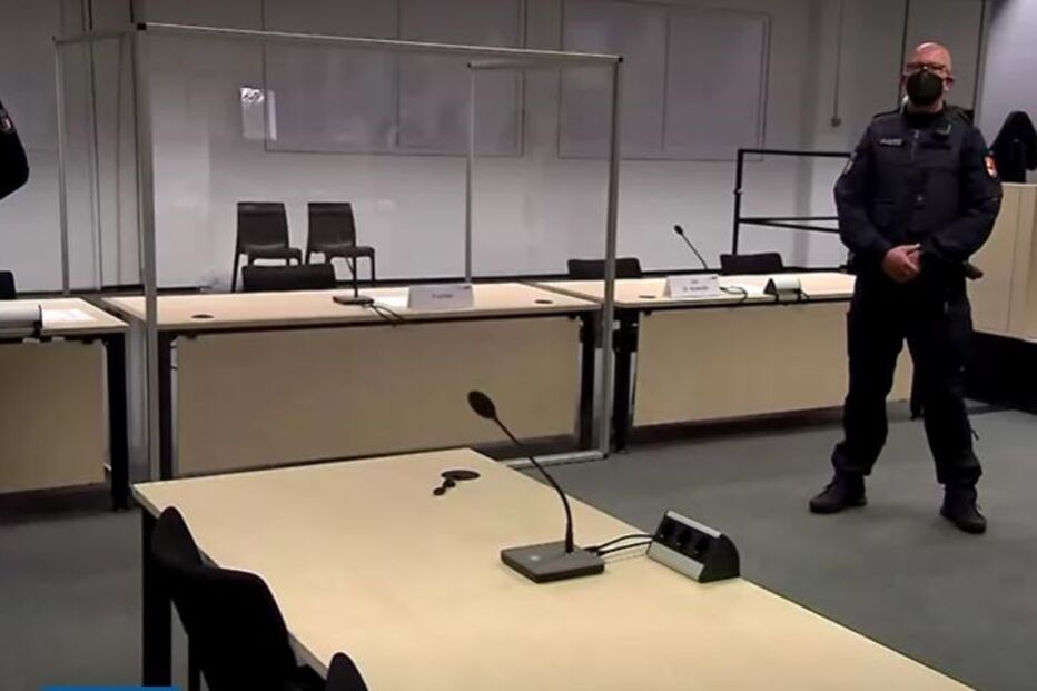 2021-09-30_17_10_39 cadeira vazia de Fuhner.JPG