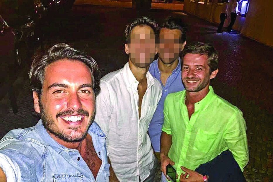 António Bravo com Pedro Granger, e dois outros amigos, numa das partilhas nas redes sociais 