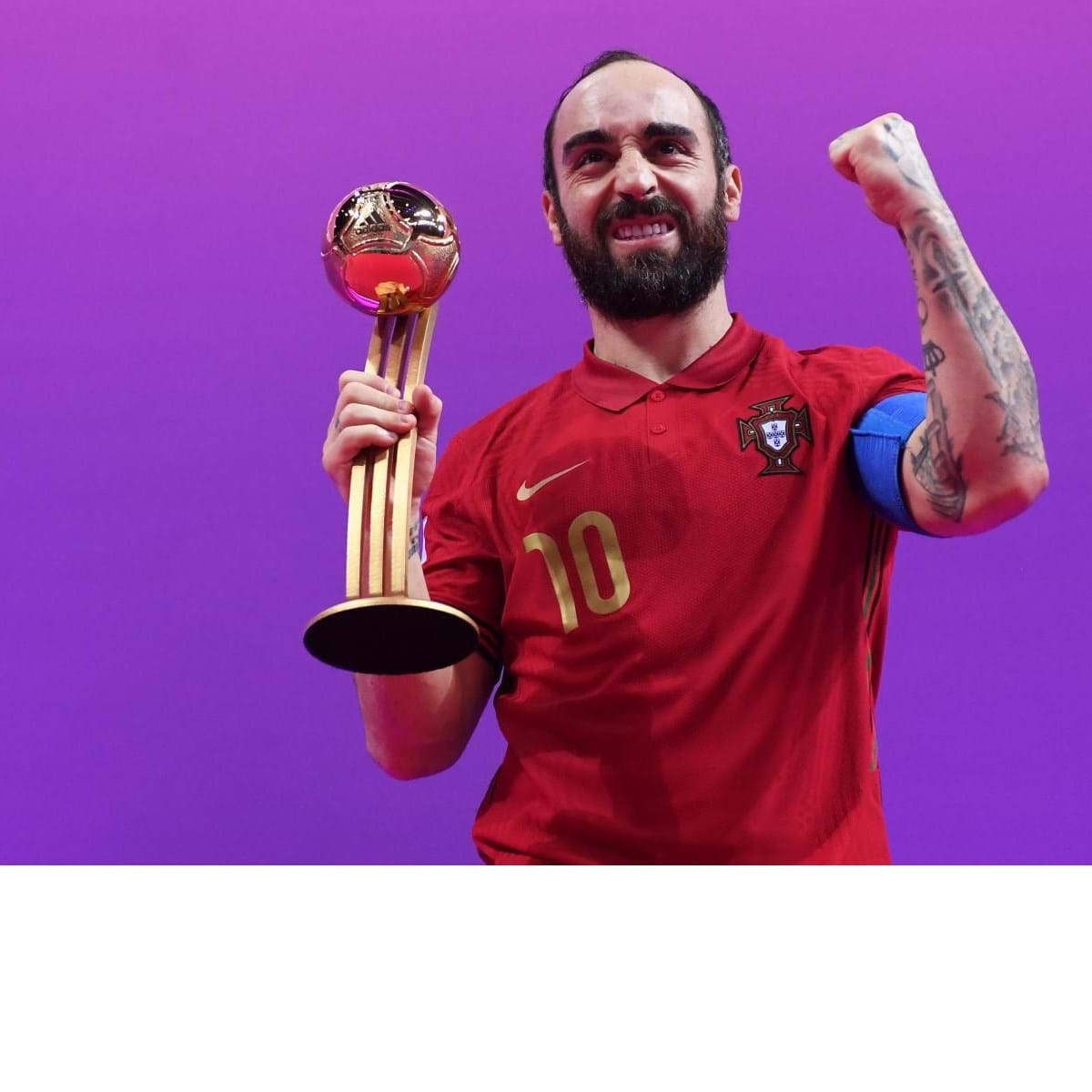 Ricardinho considerado melhor jogador de futsal do Mundo - Desporto -  Correio da Manhã