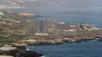 Voos de e para o aeroporto de La Palma cancelados devido a nuvem de cinza vinda de nova 'boca' do vulcão