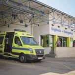 Vítima de acidente morre após quatro horas sem vigilância médica na urgência de Faro