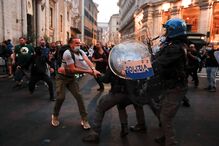 Protesto em Roma contra 