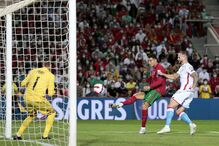 Remate de Cristiano Ronaldo no jogo de Portugal frente ao Luxemburgo