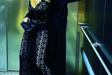 Irina Shayk com fantasia de terror 