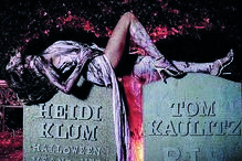 Heidi Klum vestiu-se a rigor numa festa temática 